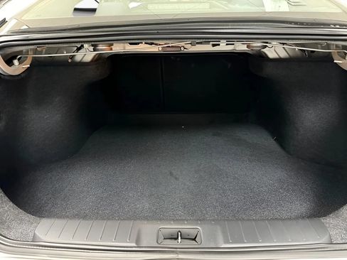 Used 2022 Nissan Sentra SV FWD image 12