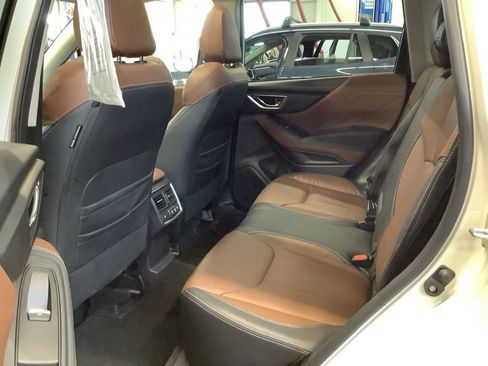 Used 2023 Subaru Forester Touring AWD/4WD image 12