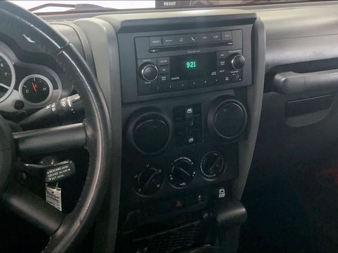 Used 2010 Jeep Wrangler Unlimited Sport AWD/4WD image 12