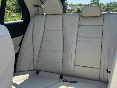 Used 2022 Mercedes-Benz GLE 350 4MATIC image 34
