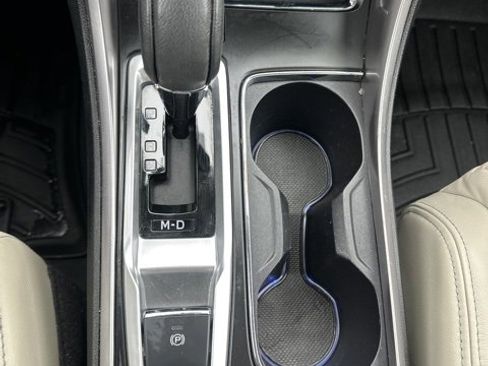 Used 2022 Subaru Ascent Limited w/ Technology Package image 9