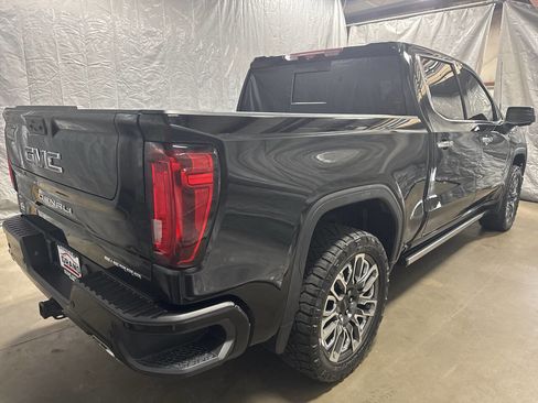 Used 2023 GMC Sierra 1500 Denali Ultimate AWD/4WD image 4