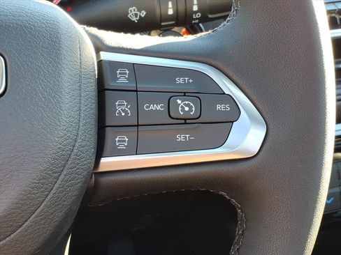 New 2026 Jeep Compass Limited image 12