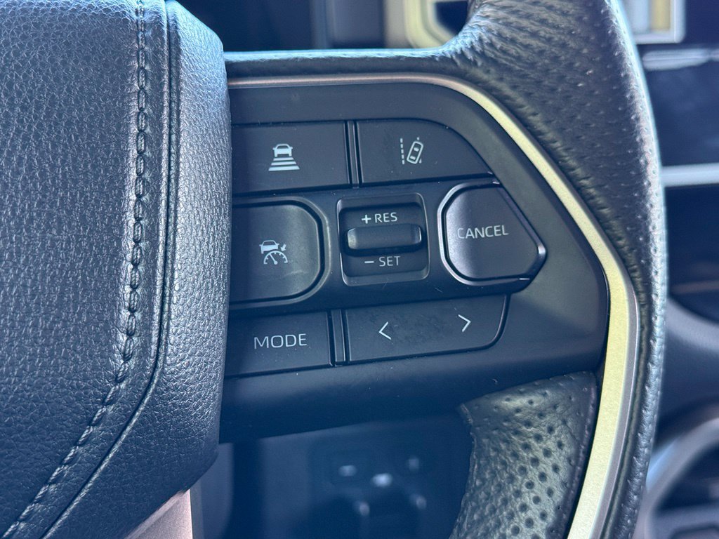 Used 2025 Toyota Sequoia SR5 AWD/4WD image 19