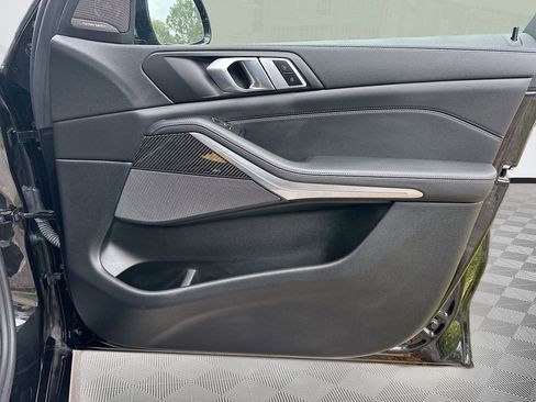 Used 2022 BMW X5 M50i w/ Premium Package image 35