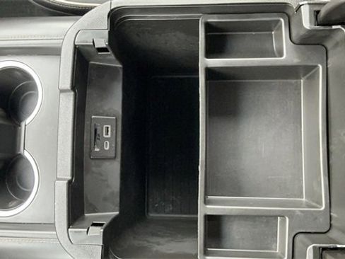 Used 2021 GMC Yukon XL SLT image 23