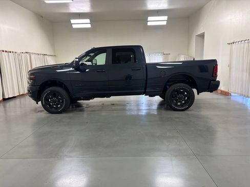 New 2026 RAM 2500 Big Horn AWD/4WD image 5