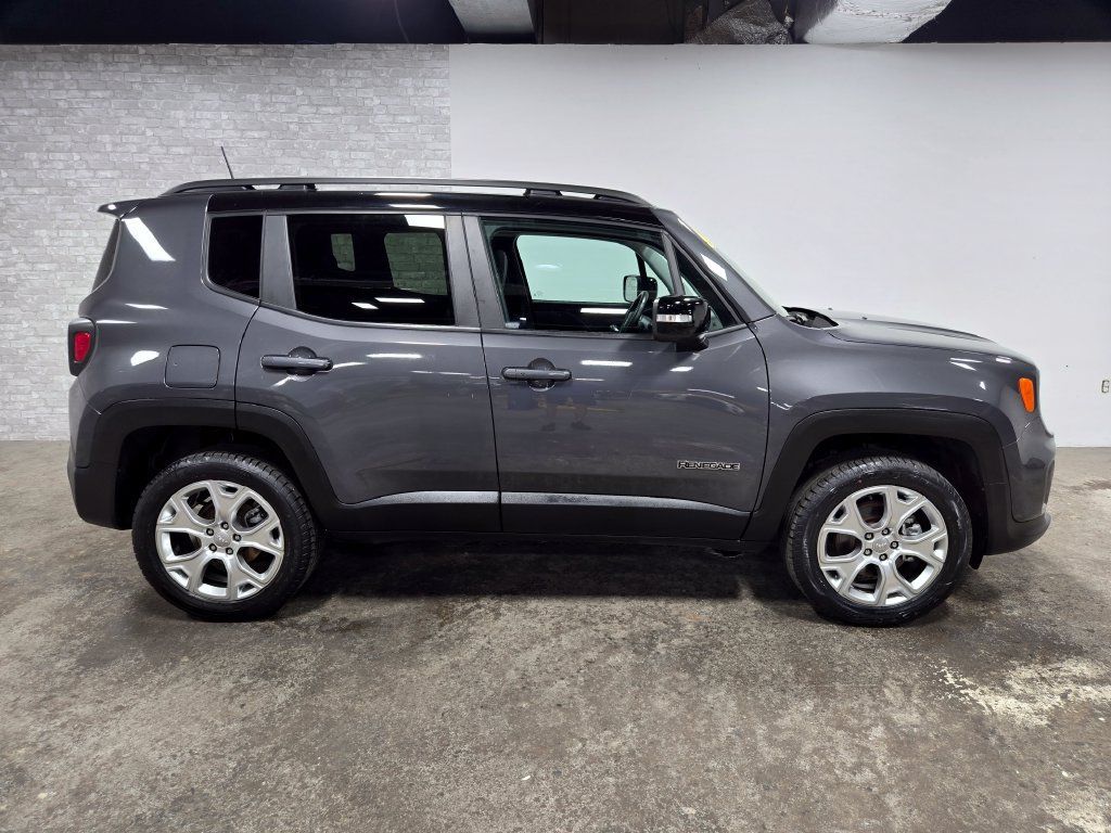 Used 2023 Jeep Renegade Limited w/ Sun/Sound Group AWD/4WD image 3