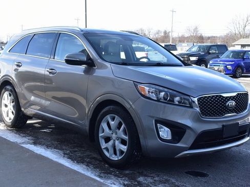 Used 2018 Kia Sorento SX image 7