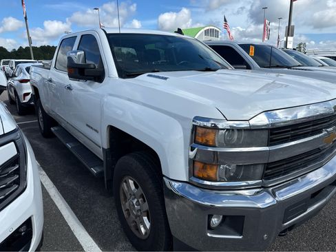 Used 2015 Chevrolet Silverado 2500 LTZ w/ Duramax Plus Package AWD/4WD image 3