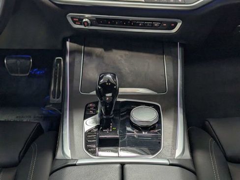 Used 2022 BMW X5 sDrive40i w/ M Sport Package RWD image 13