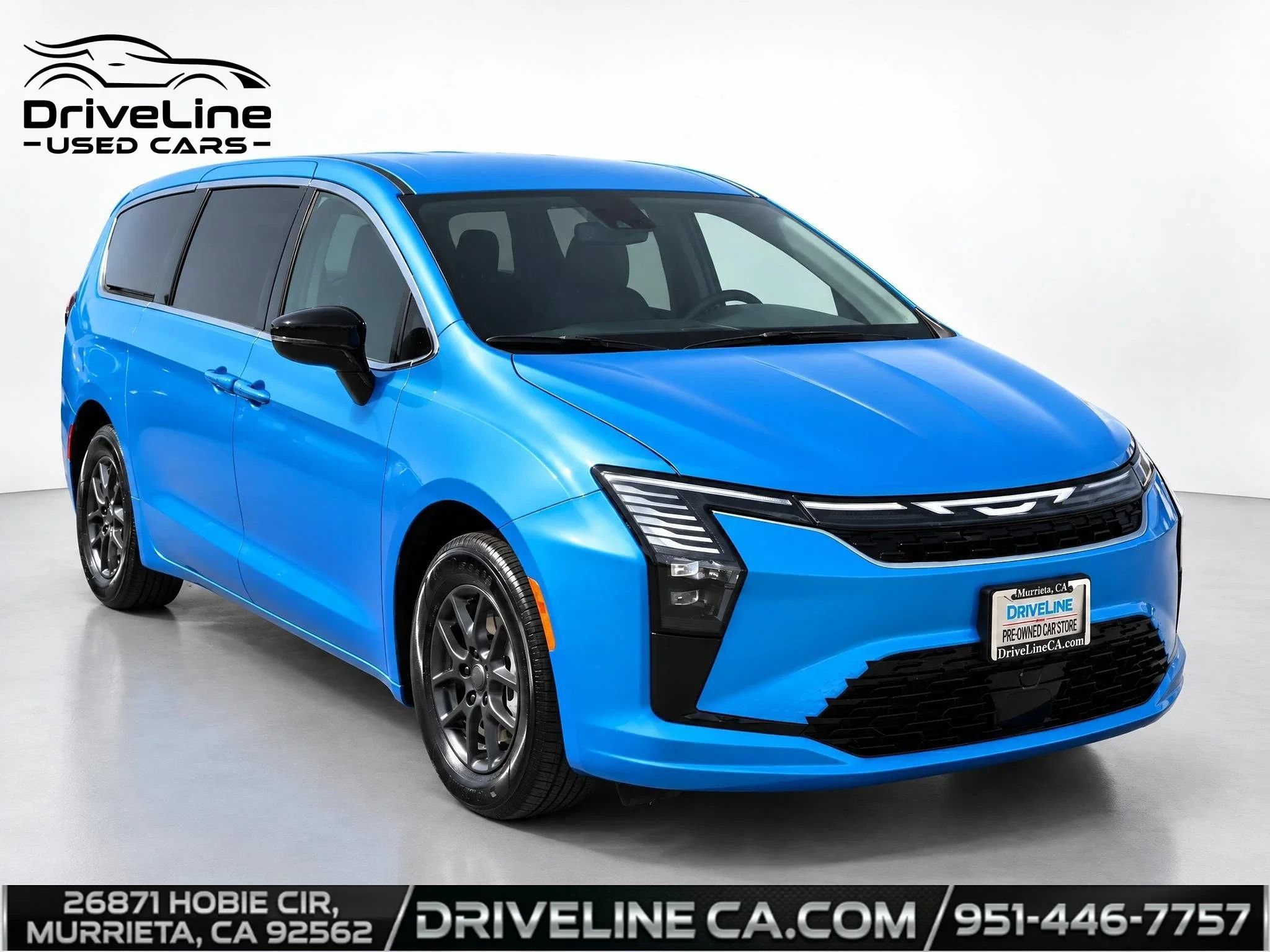Used 2027 Chrysler Pacifica Select FWD image 5