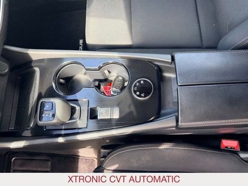 Used 2023 Nissan Rogue S AWD/4WD image 15