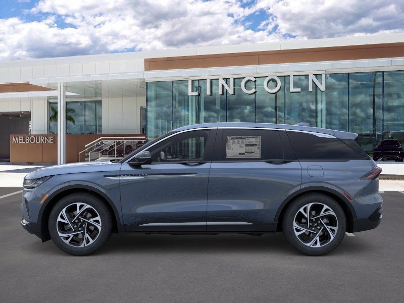 New 2026 Lincoln Nautilus Premier w/ Equipment Group 102A AWD/4WD image 3