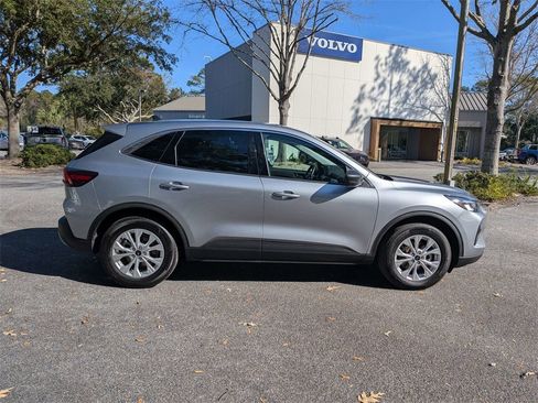 Used 2024 Ford Escape Active image 3