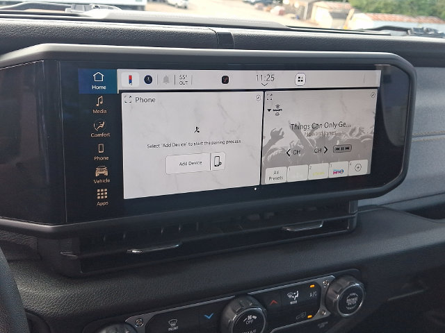 Used 2025 Jeep Gladiator Sport AWD/4WD image 17