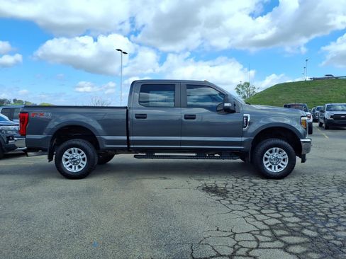 Used 2018 Ford F250 XL w/ STX Appearance Package image 6
