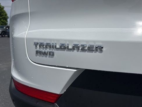 New 2026 Chevrolet TrailBlazer LS w/ LS Convenience Package AWD/4WD image 10