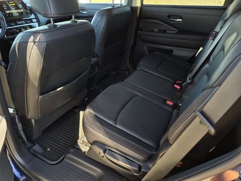 Used 2022 Nissan Pathfinder SL image 15