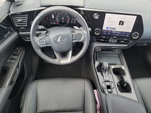 Used 2024 Lexus NX 250 FWD w/ Towing Package (2000 Lbs) image 16
