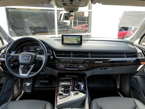 Used 2017 Audi Q7 3.0T Prestige image 15