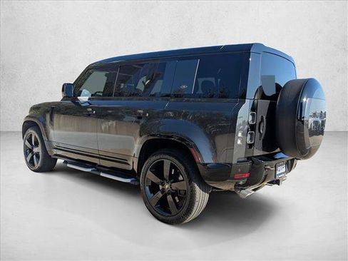 Used 2023 Land Rover Defender 110 V8 image 7