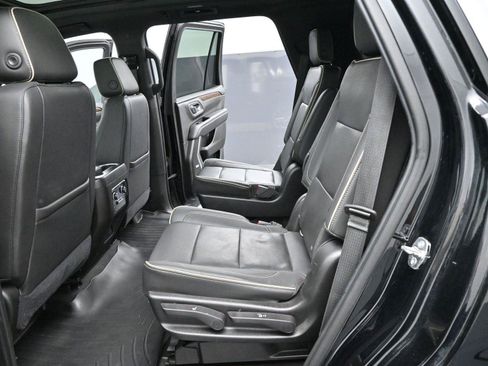 Used 2021 Chevrolet Tahoe Premier w/ Premium Package AWD/4WD image 33