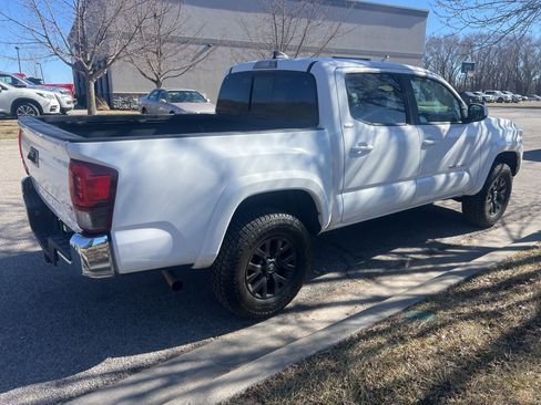 Used 2020 Toyota Tacoma SR5 image 5