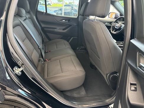 Used 2025 Chevrolet Equinox LT AWD/4WD image 17