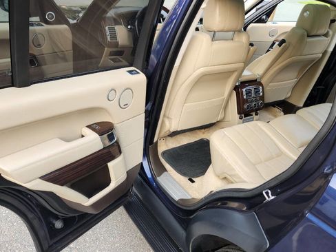 Used 2017 Land Rover Range Rover HSE image 33