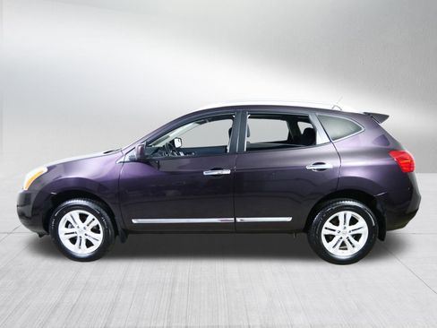 Used 2013 Nissan Rogue SV w/ Premium Pkg image 4