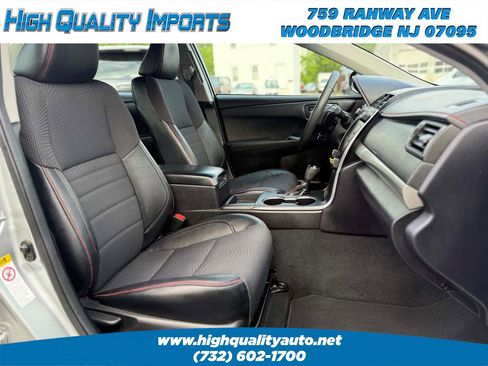 Used 2017 Toyota Camry SE FWD image 22