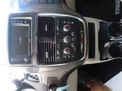Used 2016 Dodge Grand Caravan SXT w/ Quick Order Package 29G SXT FWD image 48