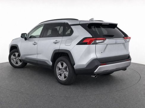 Used 2025 Toyota RAV4 XLE w/ Convenience Package AWD/4WD image 3
