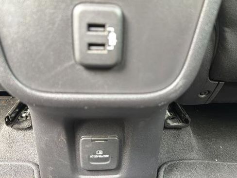 Used 2020 Chevrolet Equinox LT image 12