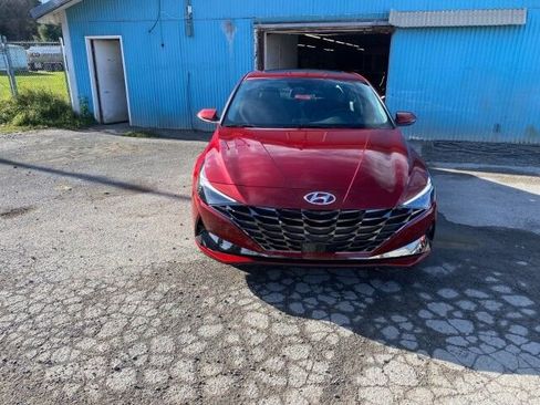 New 2023 Hyundai Elantra Limited image 2