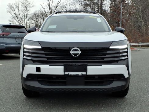 New 2026 Nissan Kicks SV w/ Charging Package image 2