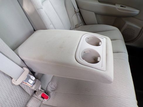 Used 2011 Subaru Outback 3.6R Premium image 11