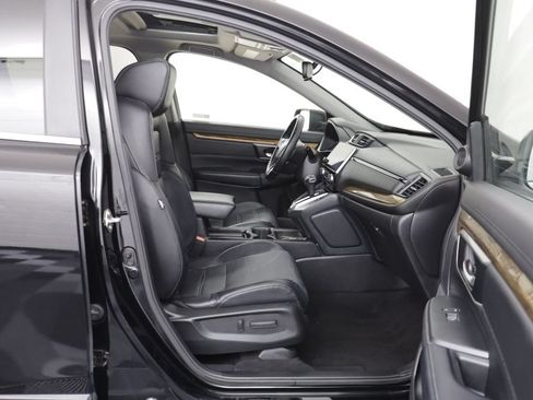 Used 2018 Honda CR-V Touring image 18