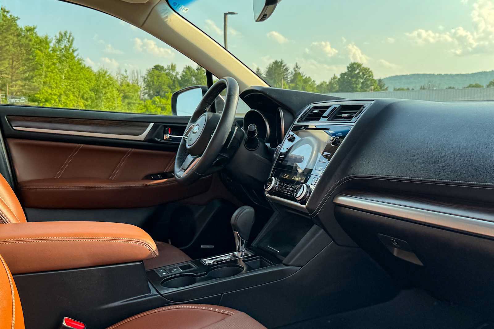 Used 2019 Subaru Outback 2.5i Touring AWD/4WD image 10