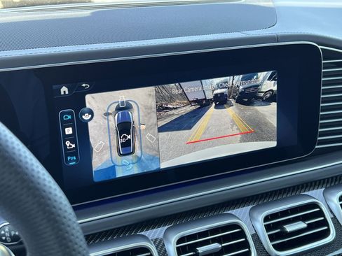 New 2026 Mercedes-Benz GLE 63 AMG S image 17