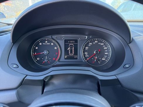 Used 2018 Audi Q3 2.0T Premium image 29