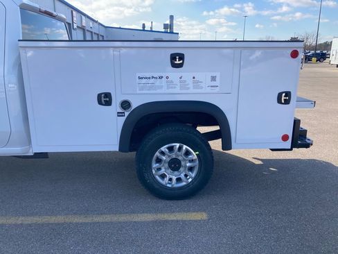 New 2026 GMC Sierra 2500 Pro w/ Convenience Package image 4