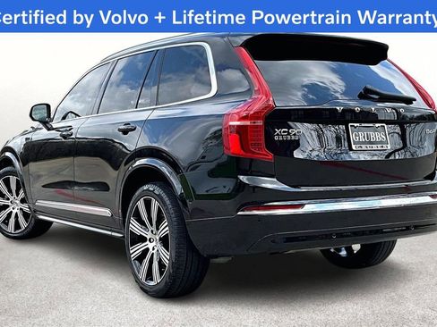 Certified 2023 Volvo XC90 B6 Ultimate w/ Lounge Package image 16
