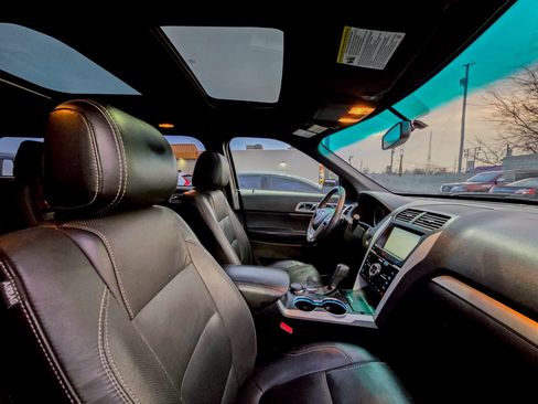 Used 2014 Ford Explorer Sport w/ Equipment Group 401A image 7