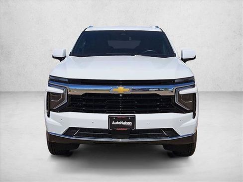 New 2026 Chevrolet Suburban LS w/ Max Trailering Package AWD/4WD image 6