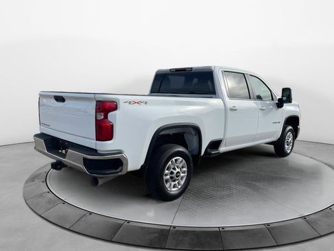 Used 2024 Chevrolet Silverado 2500 LT AWD/4WD image 5