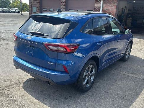Certified 2023 Ford Escape ST-Line w/ Tech Pack #1 AWD/4WD image 6