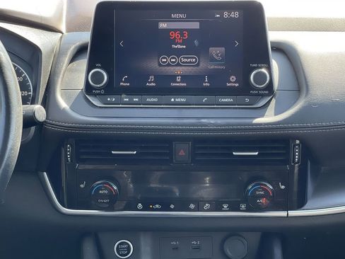 Used 2022 Nissan Rogue SV w/ SV Premium Package AWD/4WD image 31