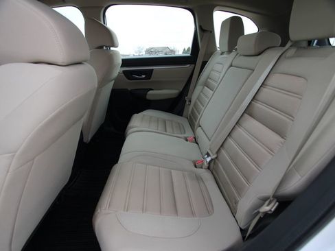 Used 2019 Honda CR-V LX image 7